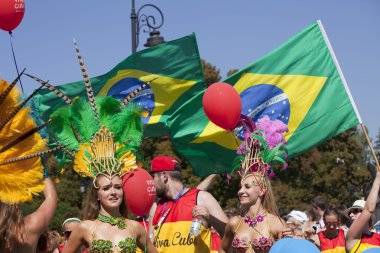 Karnaval dansçı resmi geçit