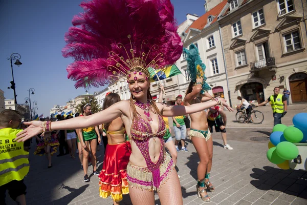 Carnival dancer on the parade — Stock Photo, Image