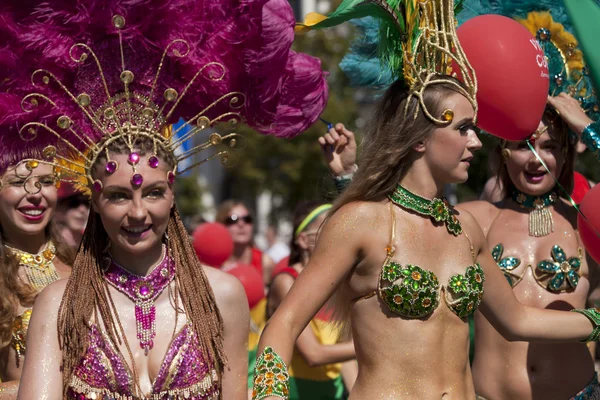 Carnaval danser op de parade — Stockfoto