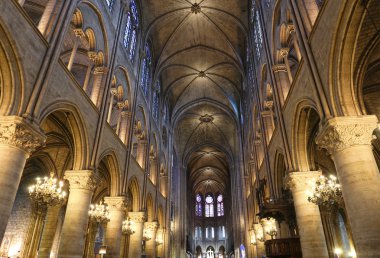 Notre-Dame kateri iç görünümü