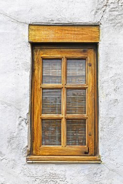 Kırık duvarda Vintage pencere