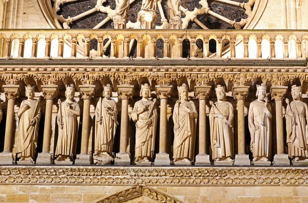 A Catedral de Notre Dame de Paris detalhes em Paris . — Fotografia de Stock