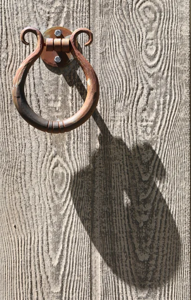 Antique door knocker — Stock Photo, Image