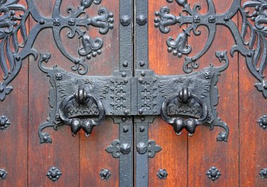 Cathedral St John ilahi kapısı