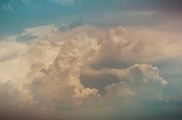 Cloudscape en la vendimia naturaleza — Foto de Stock