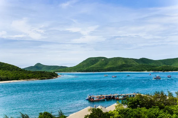 Green island and sea nature landscape — Stock Photo, Image