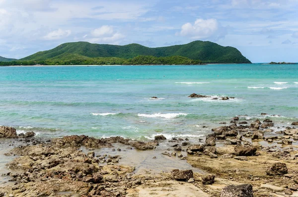 Green island and sea nature landscape — Stock Photo, Image