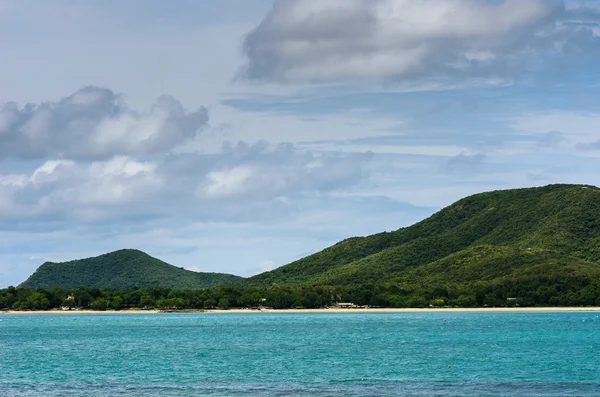 Green island and sea nature landscape — Stock Photo, Image