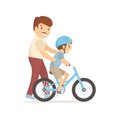 Baba oğluna bisiklet sürmeyi öğretiyor. Önemseyen baba, küçük çocuğuna bisiklete binmesinde yardım ediyor. Ebeveynlik kavramı çok güzel. Küçük mutlu çocuk ilk mavi bisikletine bindi. Vektör aile illüstrasyonu beyaza izole edildi.