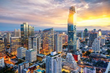 gün batımında Bangkok city
