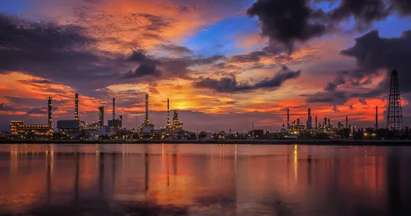 Olie raffinaderij-industrie plant — Stockfoto