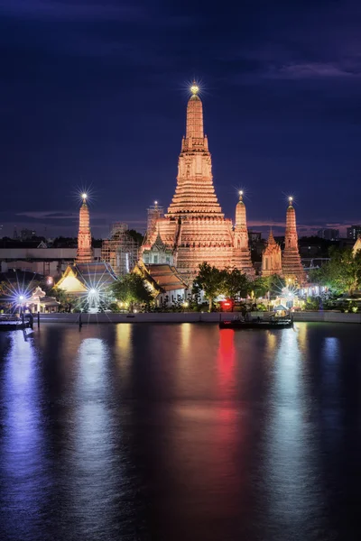 Wat arun en la puesta del sol —  Fotos de Stock