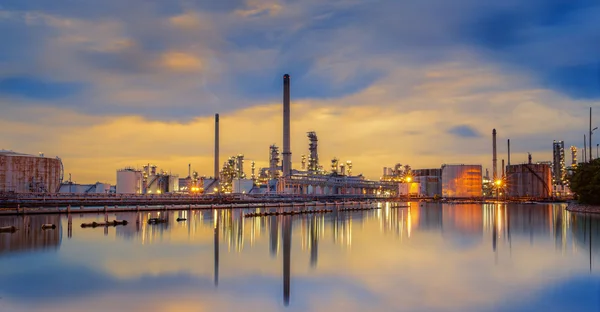 Instalação petroquímica — Fotografia de Stock