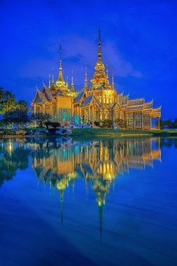 Tayland nakhon ratchasima tapınakta 