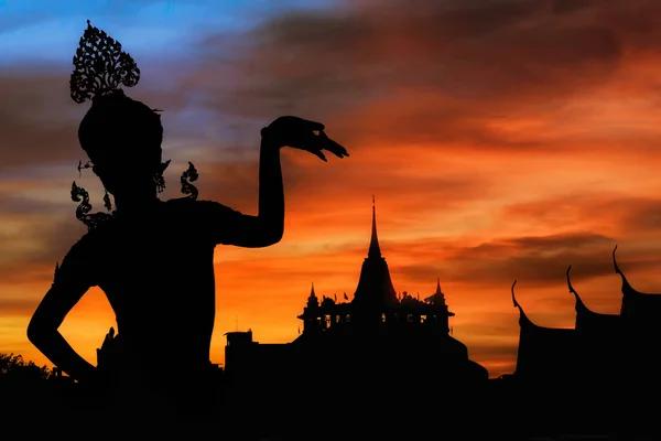 Thai dance woman with background silhouette — Stock Photo, Image