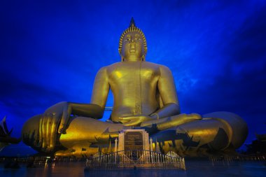 WAT muang Guild dev big buddha heykeli ile