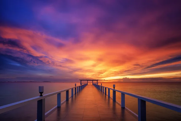 Puente de madera — Foto de Stock