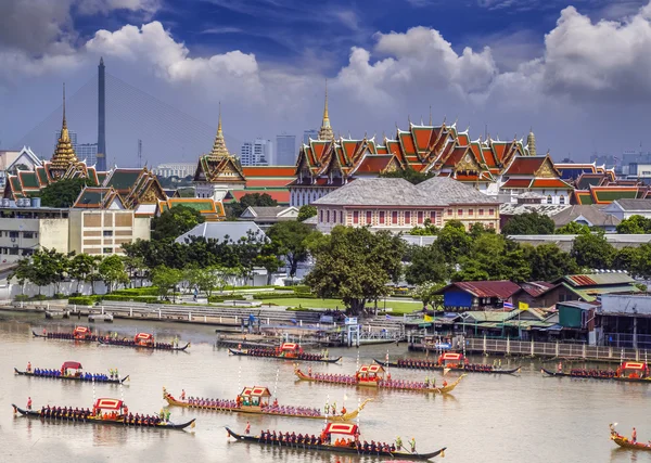 Landschap van de Thaise koning palace — Stockfoto