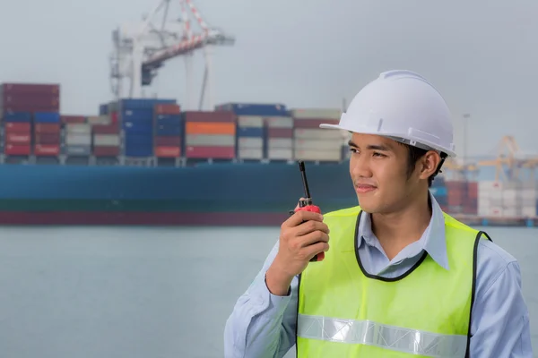 Poort ingenieur toezicht — Stockfoto