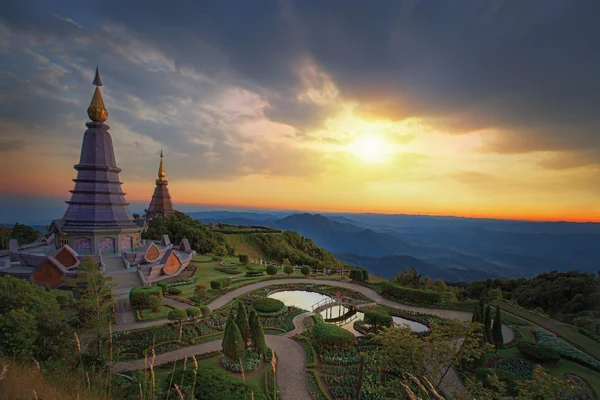 Krajina dvou pagoda — Stock fotografie