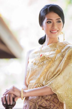 Shwedagon Pagoda Yangon, Myanmar görünümünü alacakaranlıkta