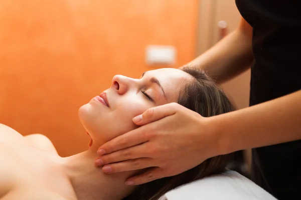 Woman having massage — Stock Photo, Image