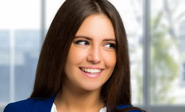 Beautiful young businesswoman — Stock Photo, Image