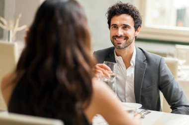 Tarihi restoranda sahip çift