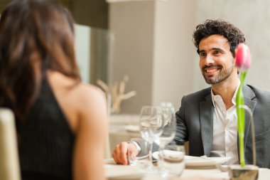 Tarihi restoranda sahip çift