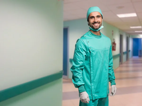 Smiling handsome surgeon — Stock Photo, Image