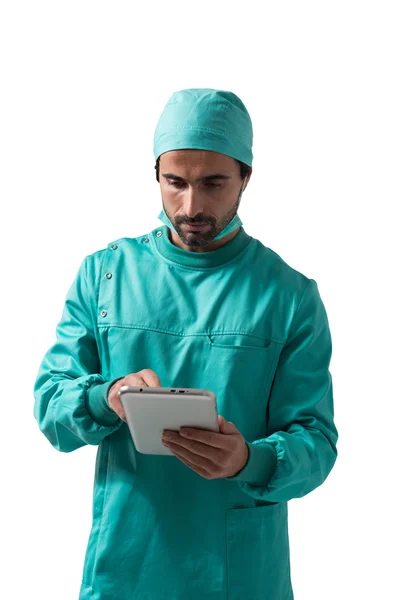 Chirurg met behulp van Tablet PC — Stockfoto