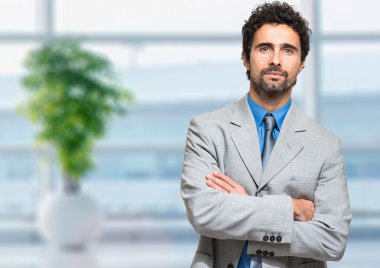 ofis yakışıklı işadamı 