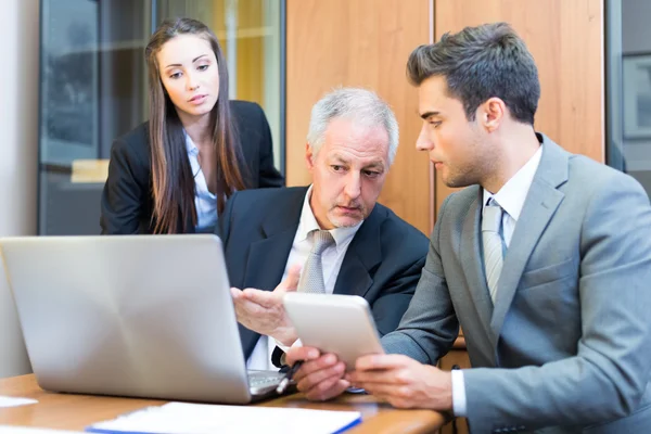 Empresários no trabalho — Fotografia de Stock