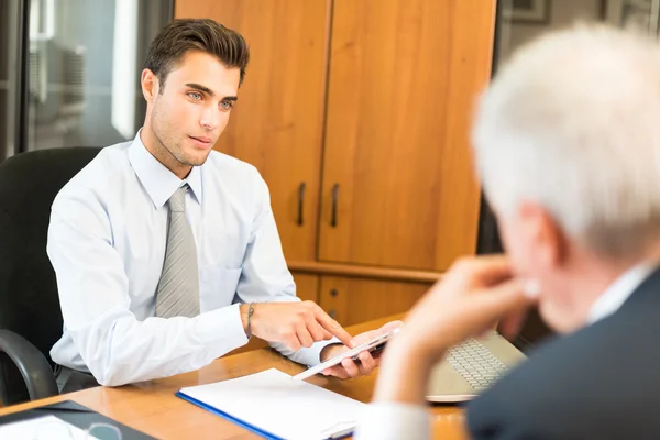 Empresarios en el trabajo — Foto de Stock