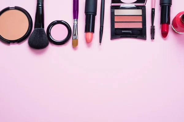 Make-up termékek és eszközök — Stock Fotó
