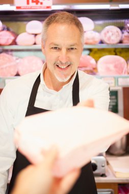 bir müşteri hizmet dükkâncı