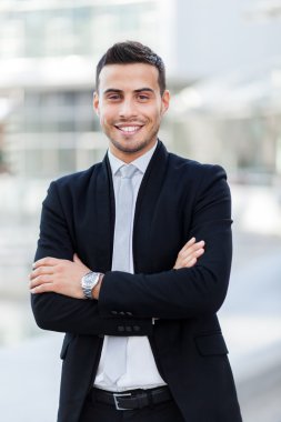 kentsel sahne yakışıklı işadamı