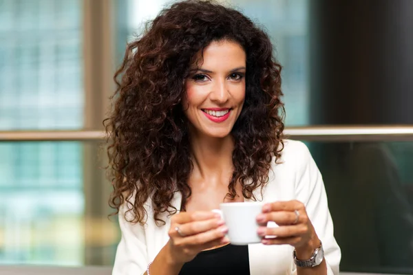 Woman having cup of coffee — Stock Photo, Image