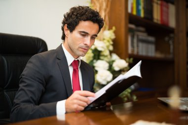 İşadamı okuma gündem