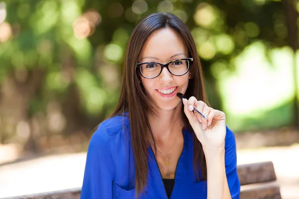 Female student studying — Stock Photo, Image