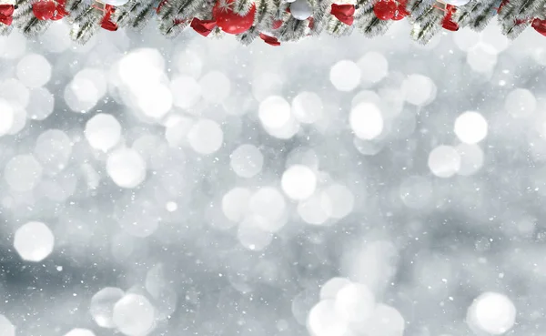 Kerstboom Decoraties Bokeh Met Sneeuwvlokken Achtergrond — Stockfoto