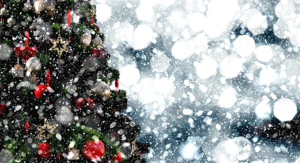 Vánoční Strom Proti Třpytivému Světélkujícímu Pozadí — Stock fotografie