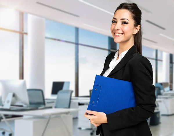 Smiling Businesswoman Portrait Modern Office — Stock Photo, Image