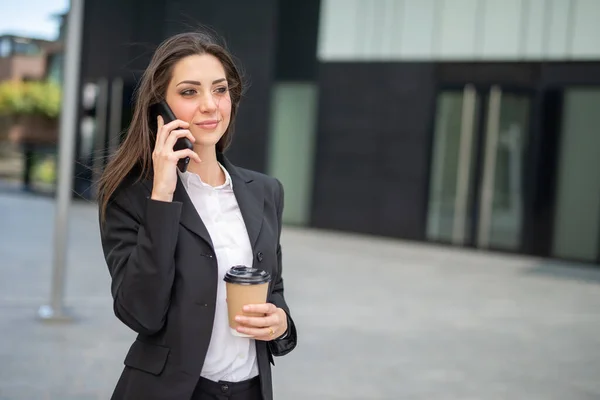 Young Businesswoman Talking Phone City Street — Stock Photo, Image