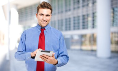 onun tableti holding iş adamı