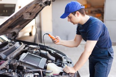 mekanik elektronik cihazı kullanma