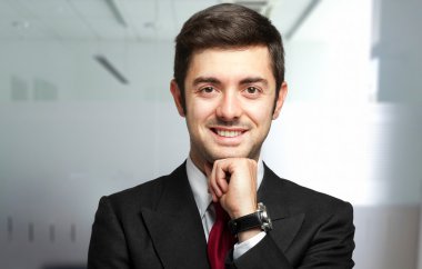 ofisinde işadamı portresi