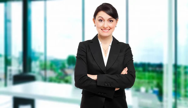 Zakenvrouw portret in office — Stockfoto