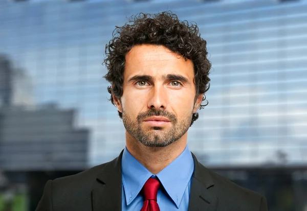 Handsome businessman outdoor in city — Stock Photo, Image