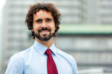 Yakışıklı erkek Yöneticisi açık